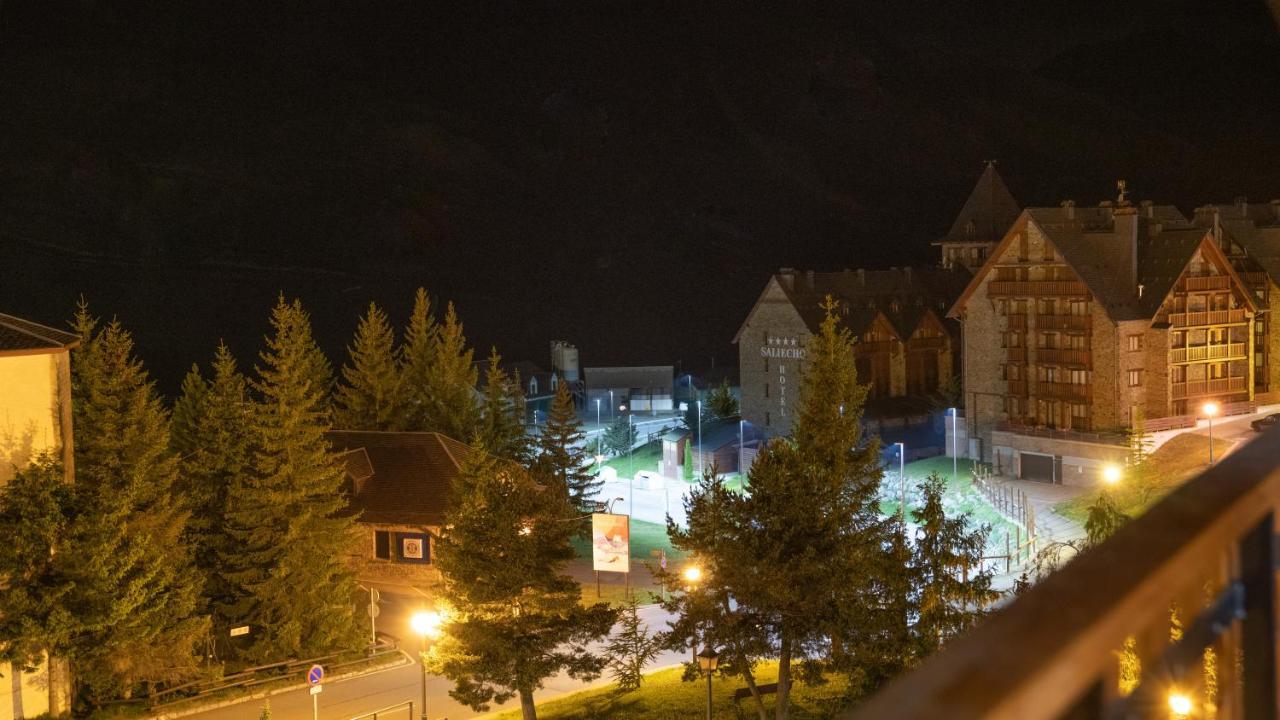 Apartamentos Formigal Bagian luar foto